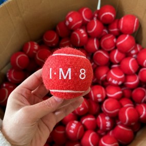 Tennisbälle individuell bedrucken lassen